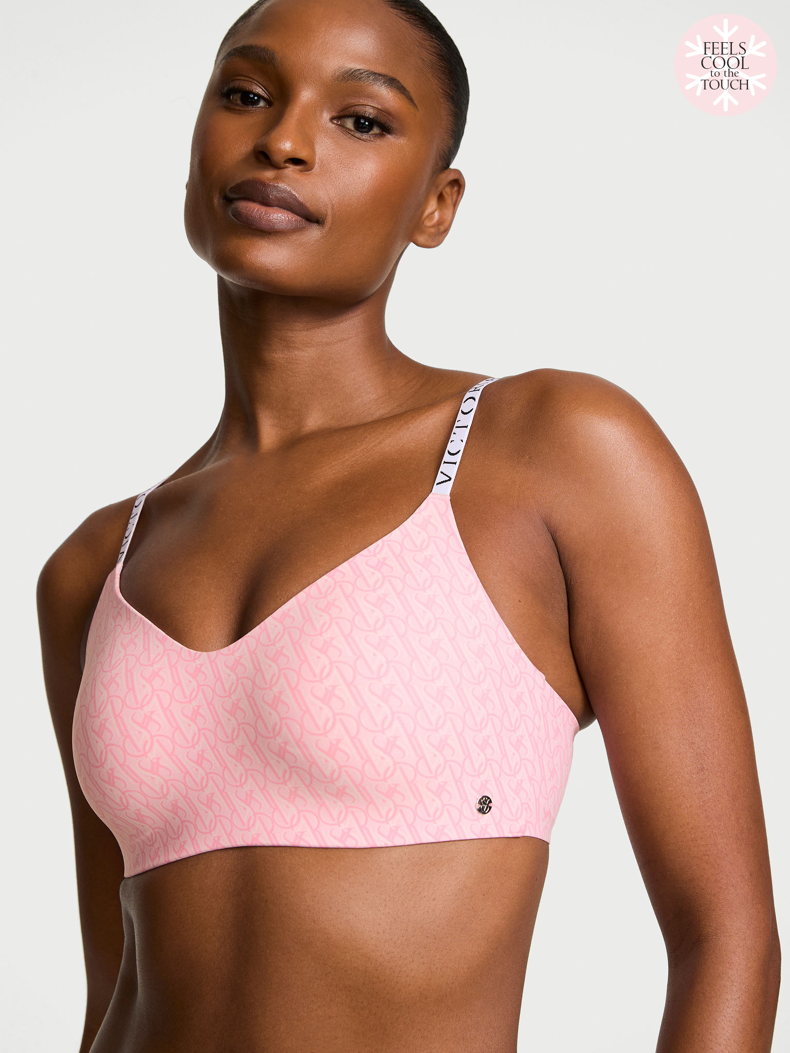 The CoolBra&trade; Lightly Lined Wireless Plunge Bralette image number null