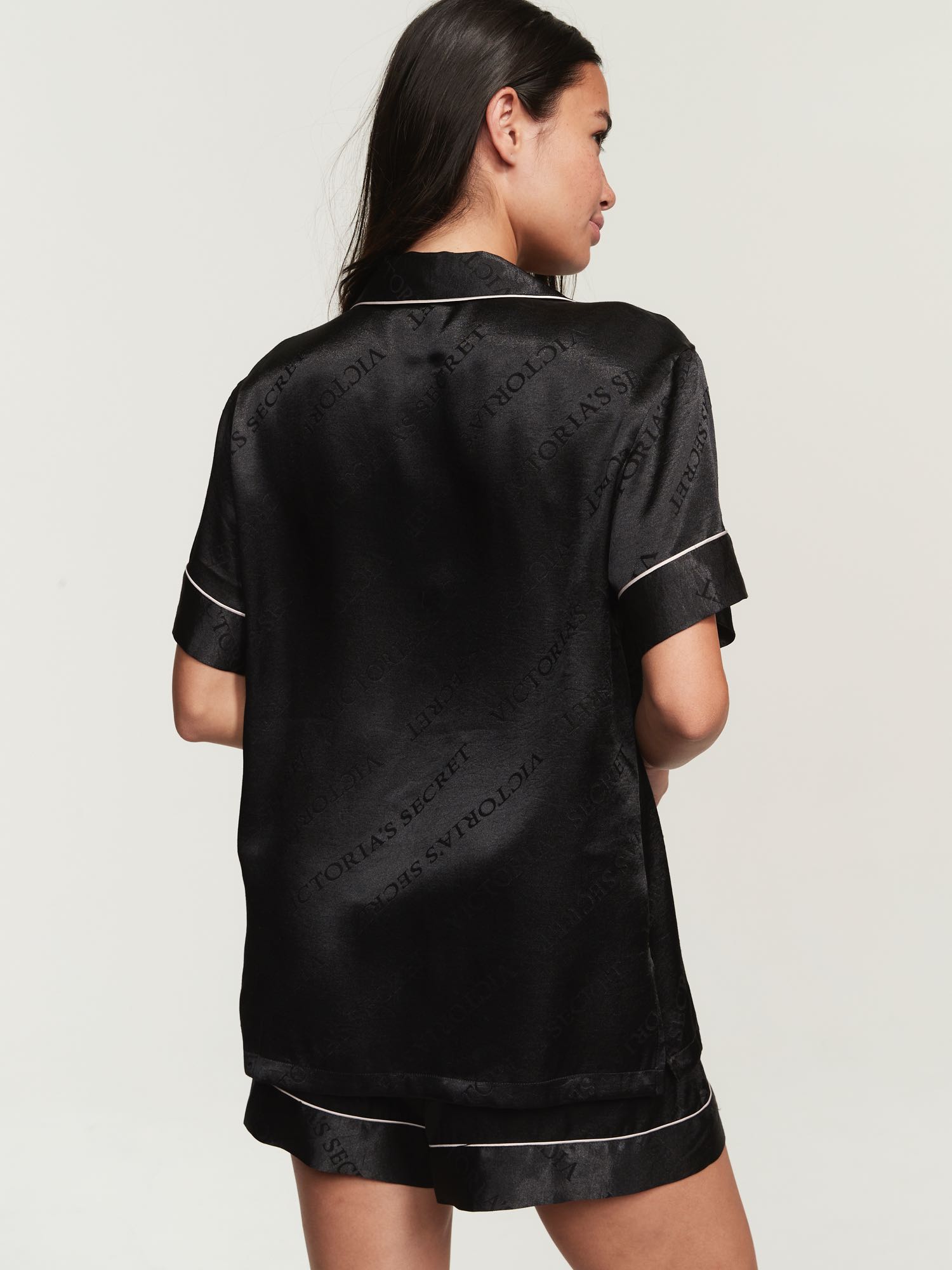 Logo Short Pajama Set image number null